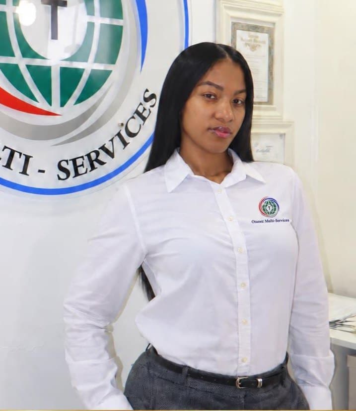 Crismeylin García, Asistente ejecutiva